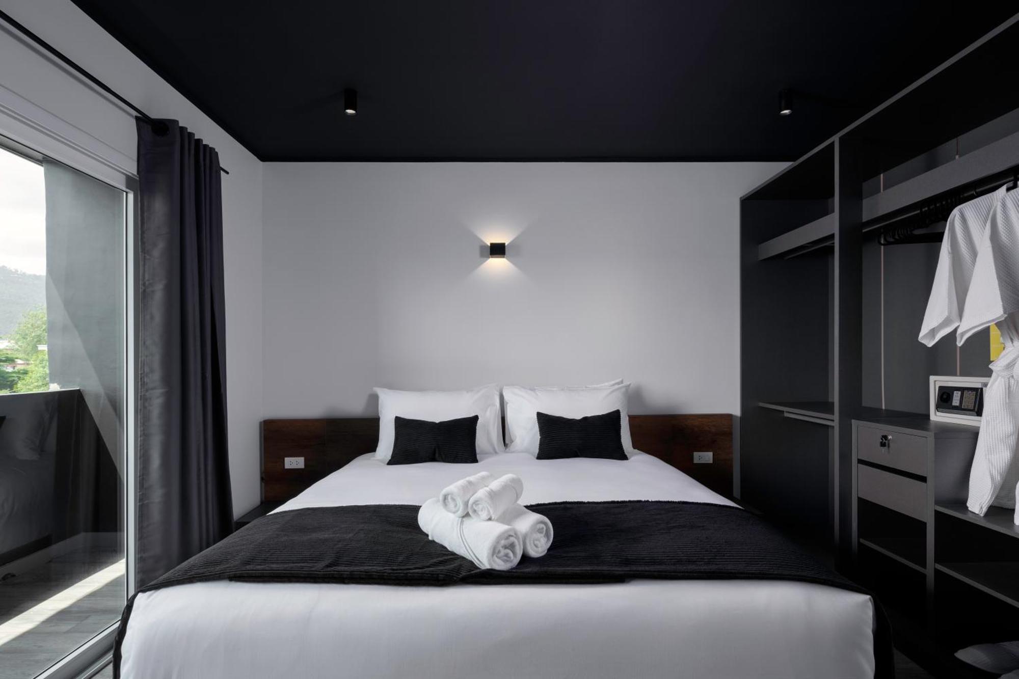 Bedtime Hotel Samui Chaweng  Exterior photo